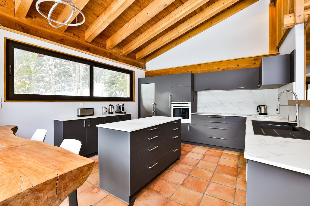 Chalet Isabelle Mountain Lodge 5 Star 5 Bedroom En Suite Sauna Jacuzzi Chamonix Exterior photo